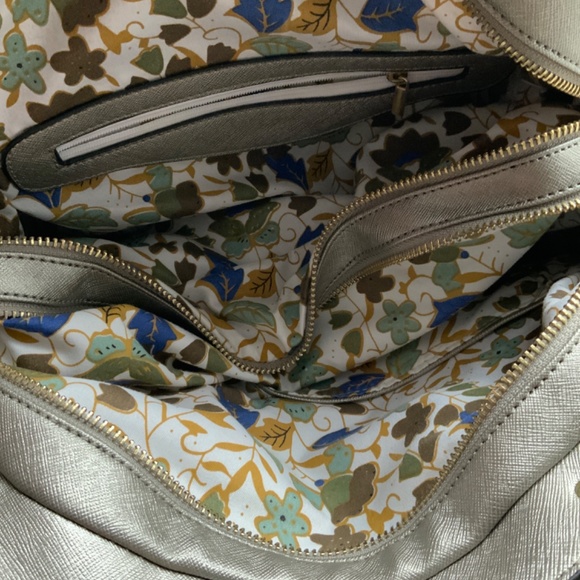 Grey and Gold rhinestone Purse - Picture 2 of 4